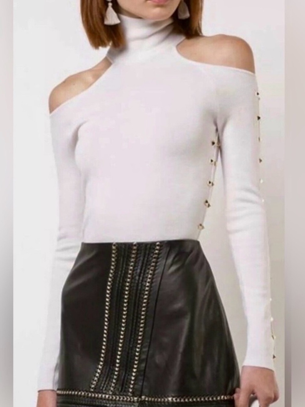 Alice + Olivia Cream Cold-Shoulder Turtleneck with Gold Stud Sleeve Trim